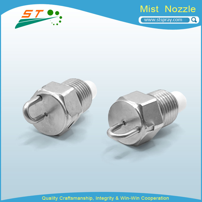High-pressure impact atomising nozzles for intake air cooling